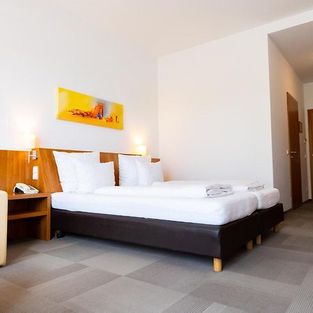 Hotel Darstein Altrip Экстерьер фото