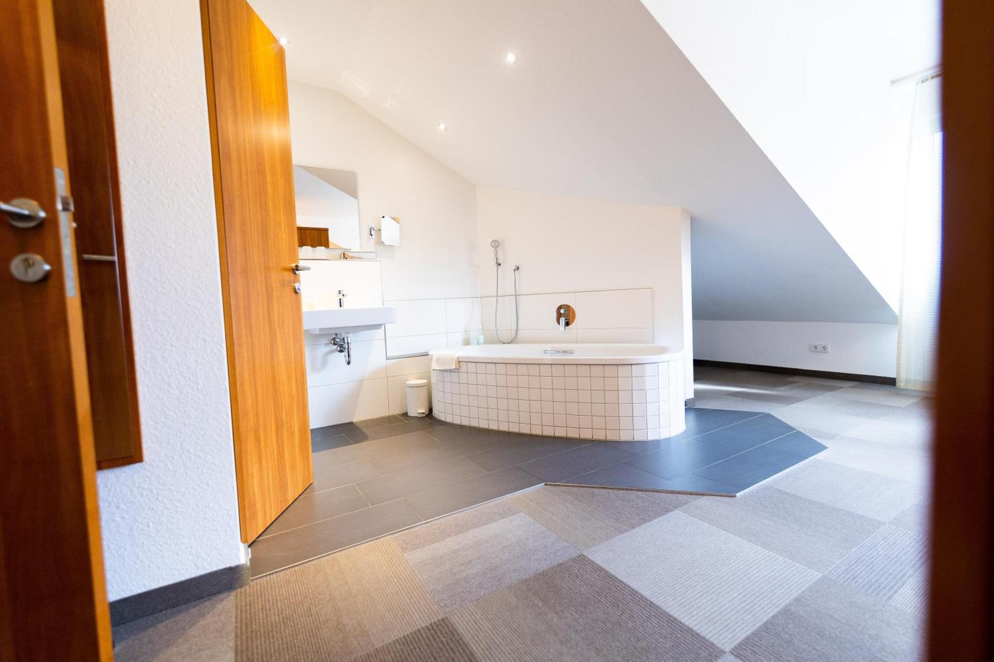 Hotel Darstein Altrip Экстерьер фото